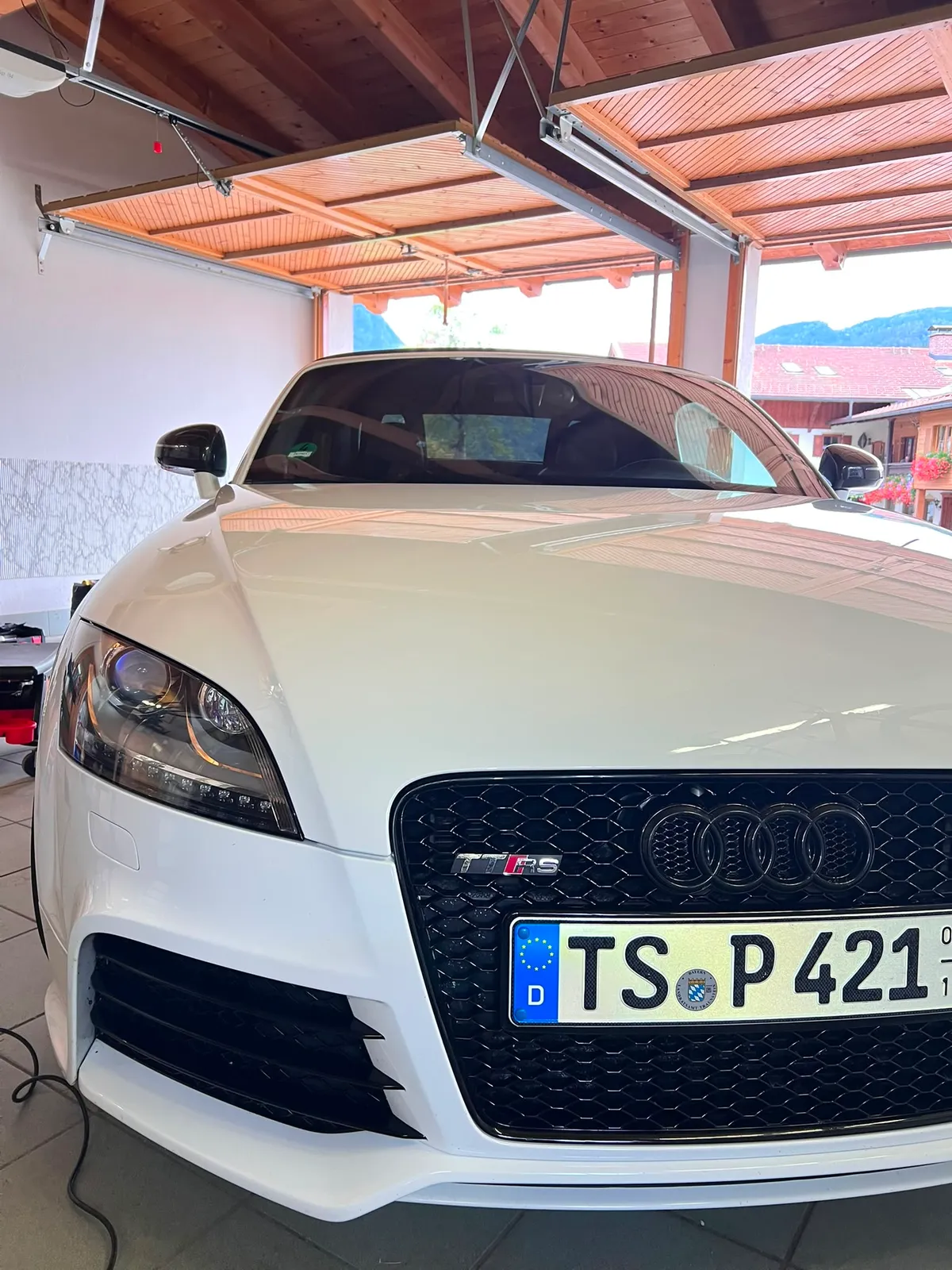 Audi TT RS in Weiß nach der Aufbereitung